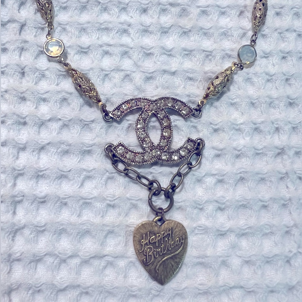 Vintage Chanel necklace🎂🎂🎂🎉🎉🎉